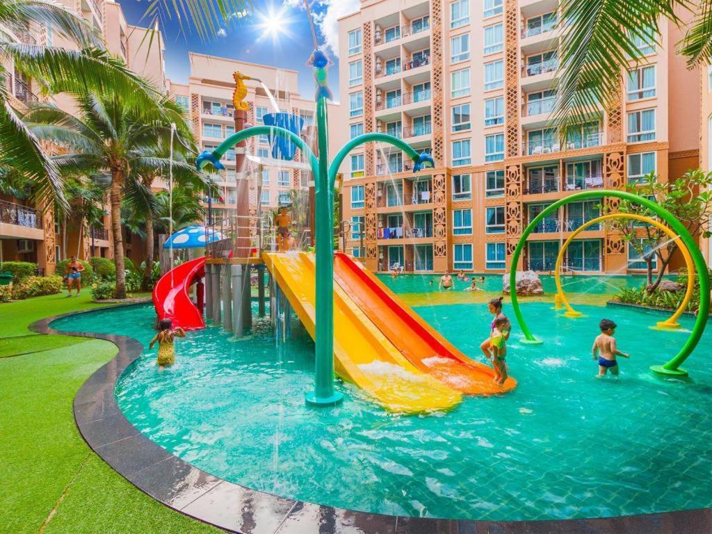 Апартаменти Atlantis Waterpark Джомтьєн-Біч Екстер'єр фото